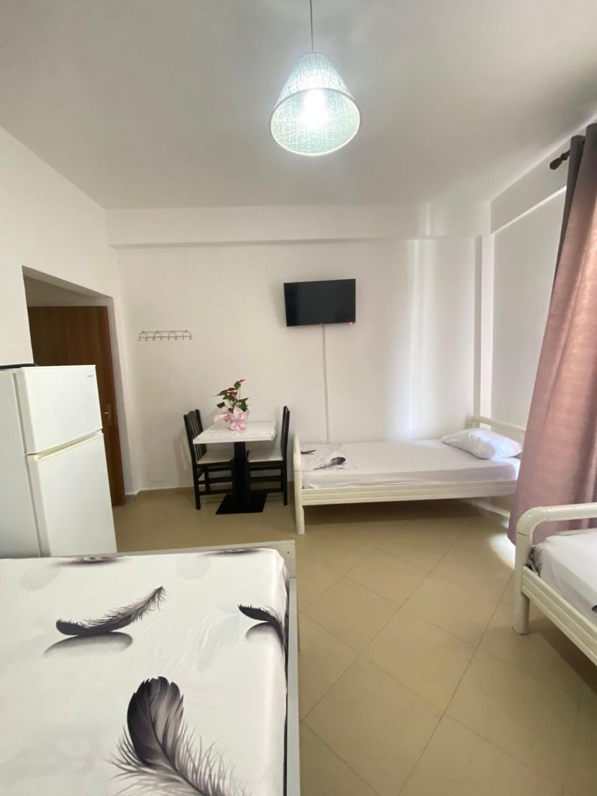 Marra'S Rooms Дуррес Экстерьер фото