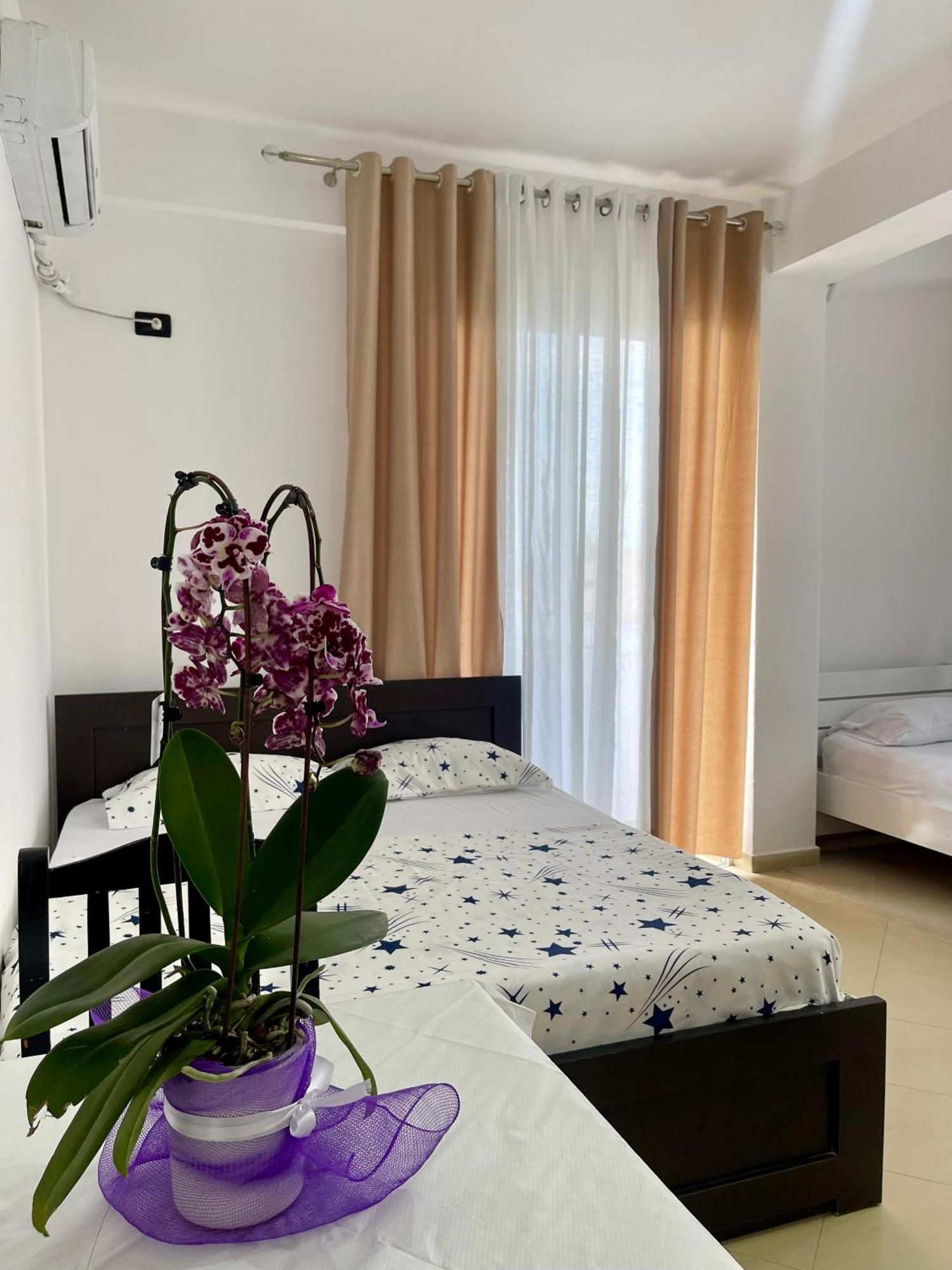 Marra'S Rooms Дуррес Экстерьер фото