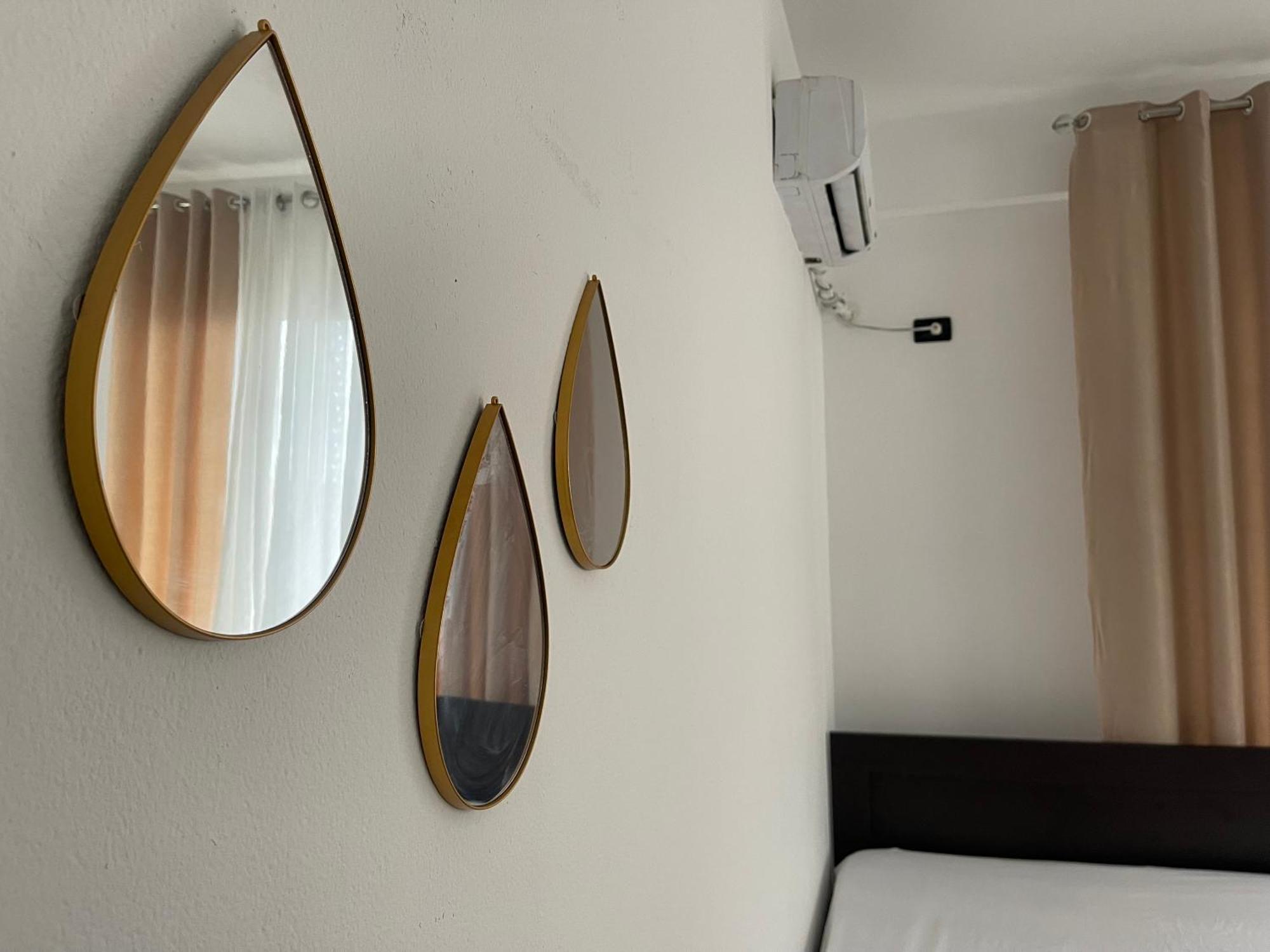 Marra'S Rooms Дуррес Экстерьер фото