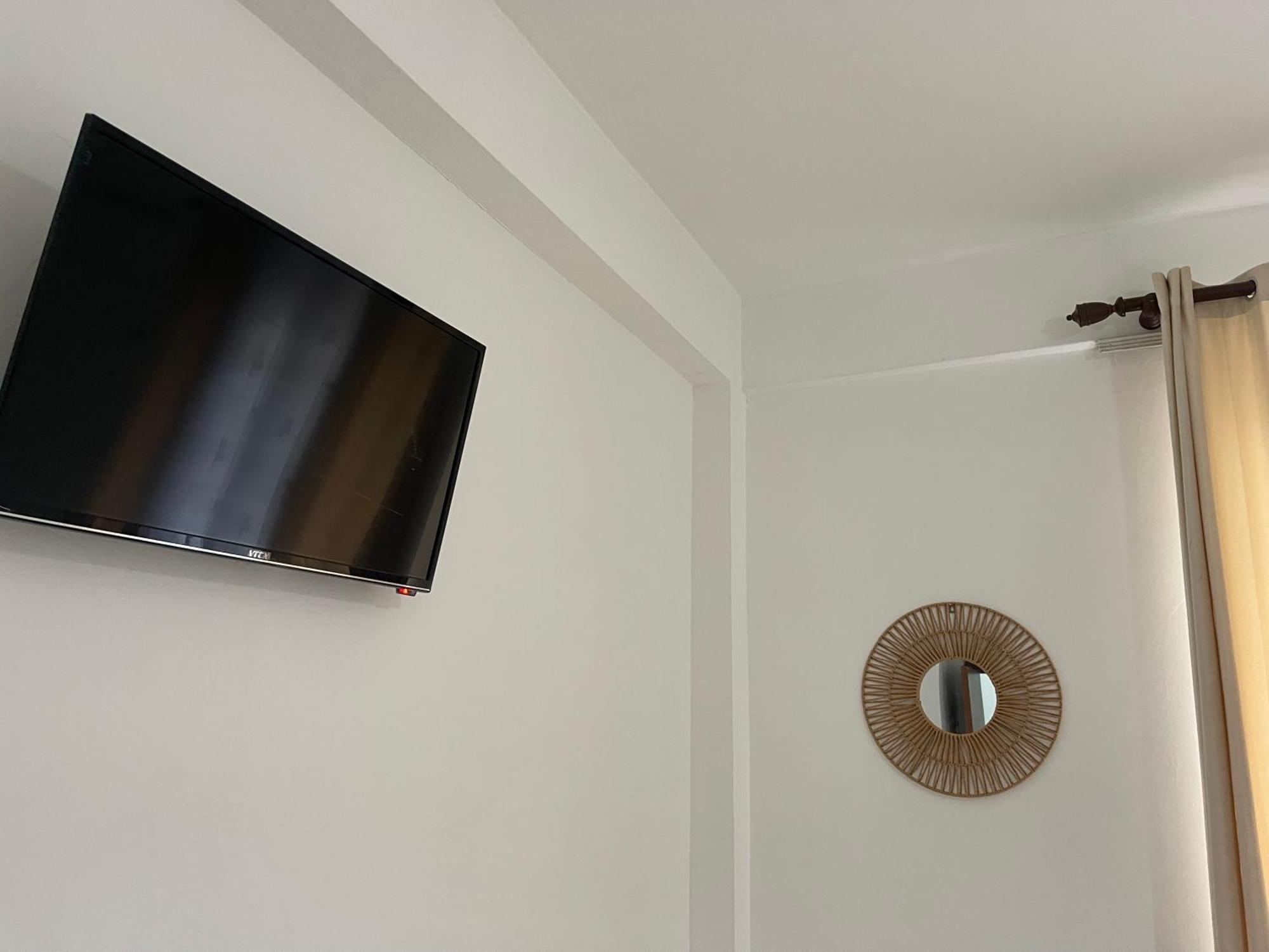Marra'S Rooms Дуррес Экстерьер фото