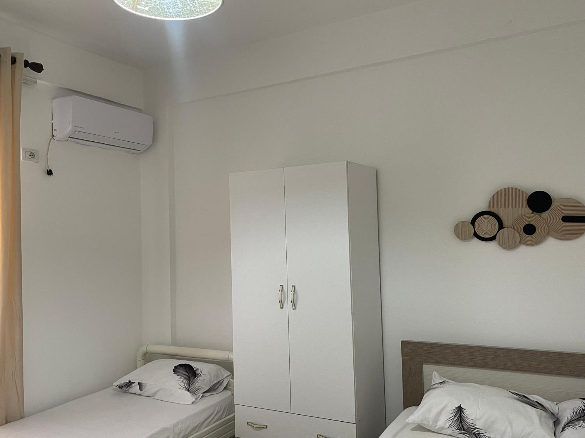 Marra'S Rooms Дуррес Экстерьер фото